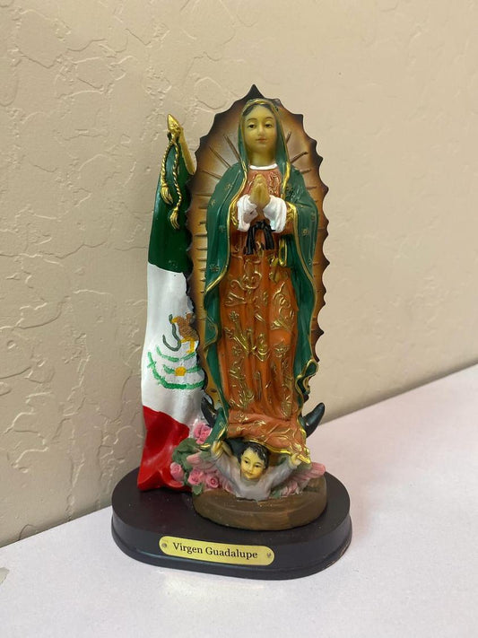 9" Virgen Guadalupe y Bandera