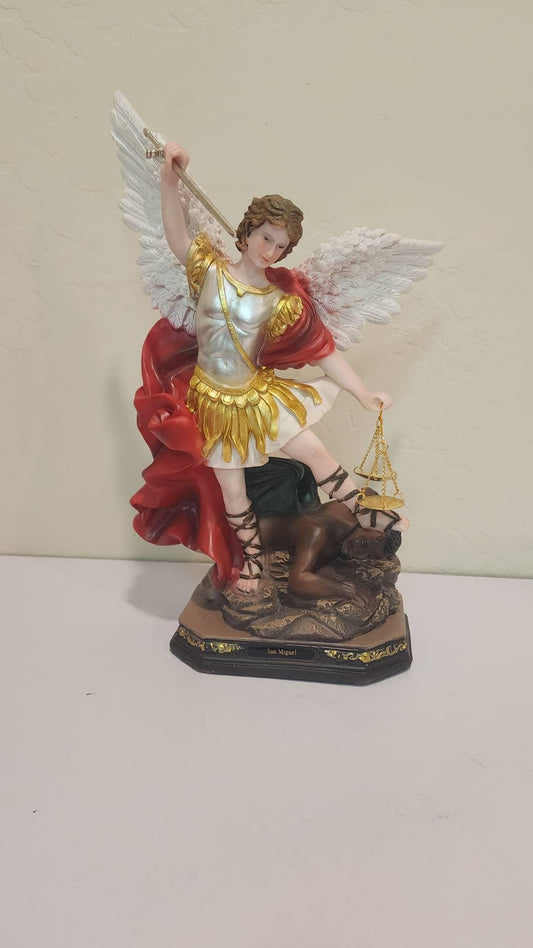13" San Miguel Alas Blancas