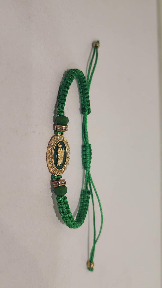 Bracelets/ Pulseras