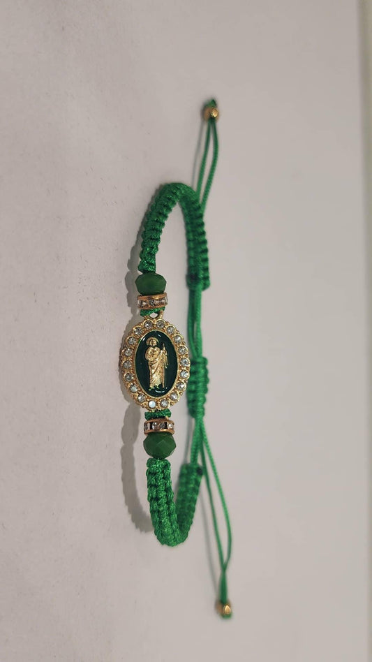 Bracelets/ Pulseras