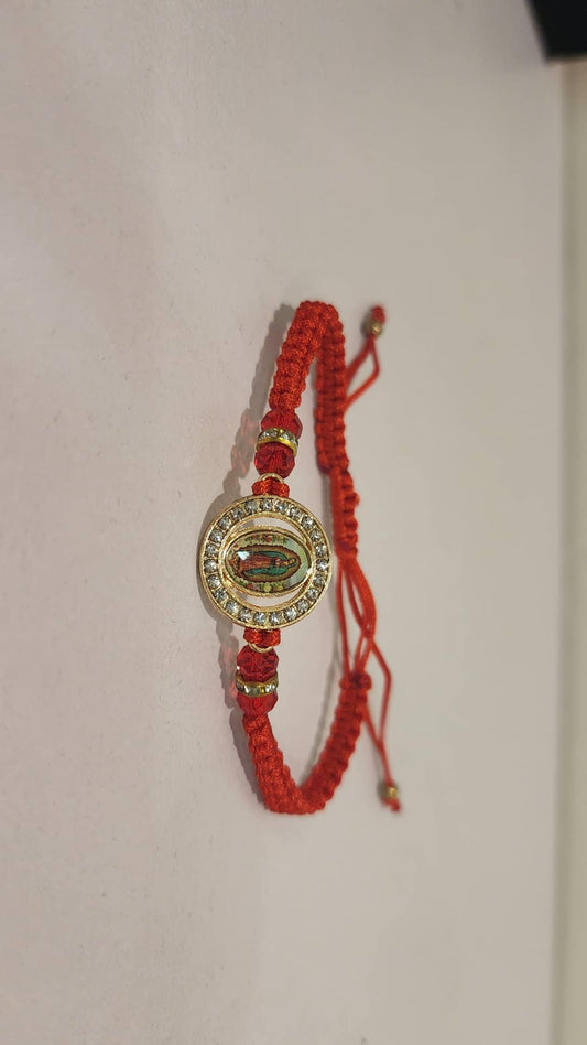 Bracelets/ Pulseras