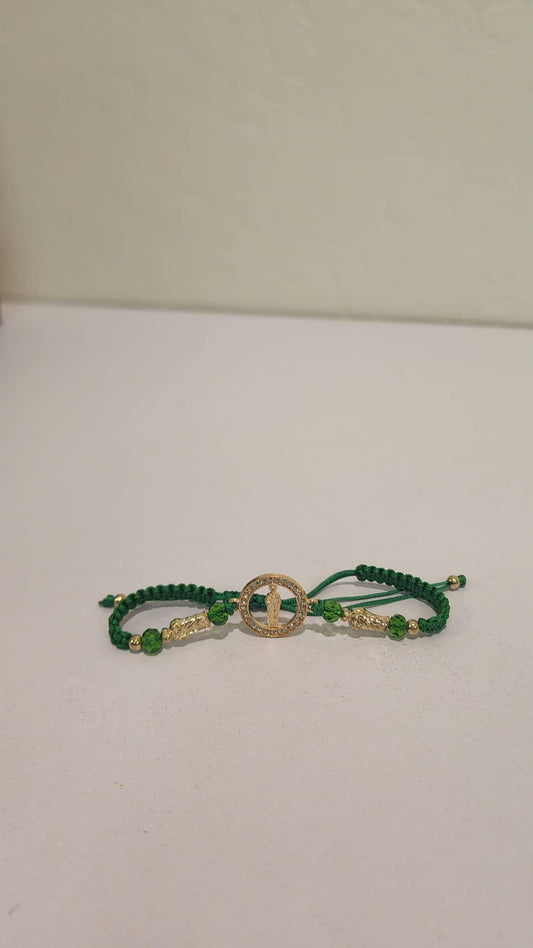Bracelets/ Pulseras
