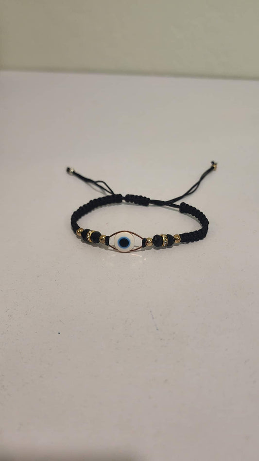 Bracelets/ Pulseras
