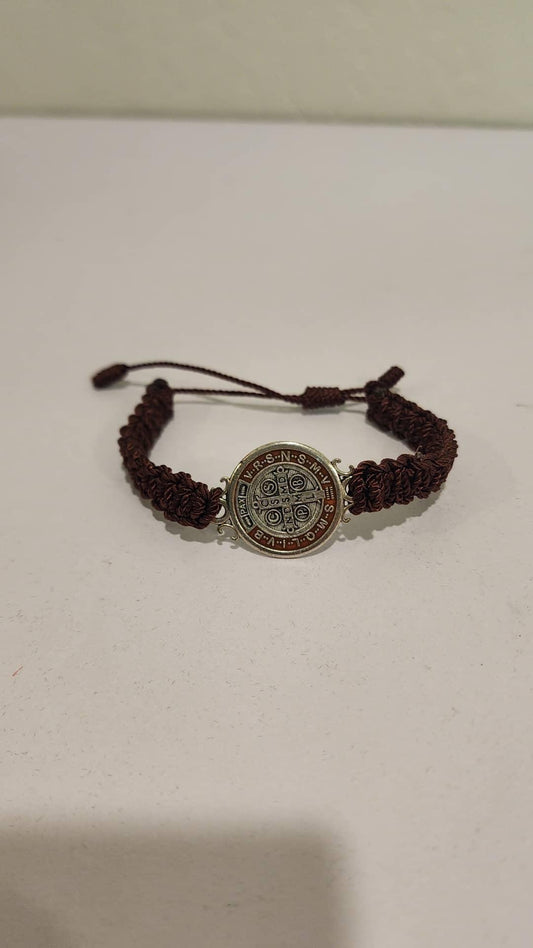Bracelets/ Pulseras