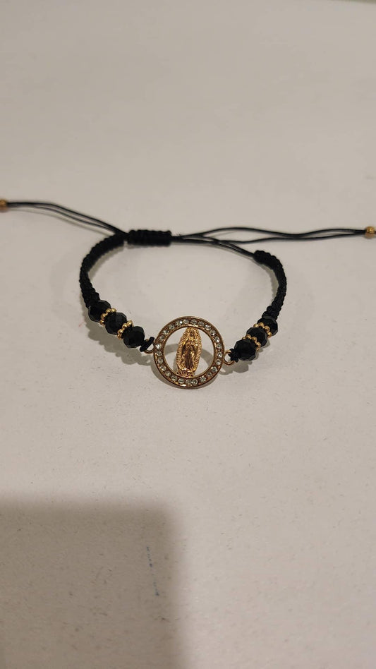 Bracelets/ Pulseras